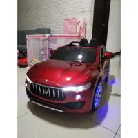 在飛比找蝦皮購物優惠-正版授權～Maserati瑪莎拉蒂休旅車，紅