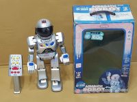 在飛比找Yahoo!奇摩拍賣優惠-GANSO  2001 元祖中秋雪餅玩具 e酷Go 機器人 