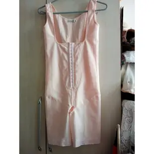 瑪麗蓮塑身衣Marilyn 塑身衣蜜粉色連身塑身衣（02）適穿腰圍28.5-31吋