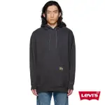 【LEVIS 官方旗艦】男款 XL版重磅刷毛口袋帽T/精工漂染工藝/420GSM厚棉 魚子黑 熱賣單品 A3306-0000