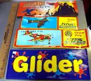 4 different FLYING GLIDERS kits, new in packages, DINOSAURS, Fighters, generic