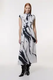 Printed Georgette Pleated Woven Maxi Dress