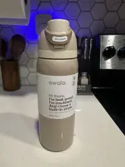 Owala Holiday Magic ✨ Freesip 32oz Water Bottle Merry & Bright Collection NEW