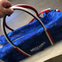 在飛比找蝦皮購物優惠-【贈品轉售低價出清】MOSCHINO 2017旅行背袋_手提