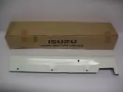 New OEM 1998-2002 Isuzu Trooper Front Over Fender Alpine White Rocker Skirt (for: Isuzu)