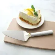 RADA CUTLERY W220 BLACK HANDLE SERRATED PIE SERVER LIFETIME WARRANTY