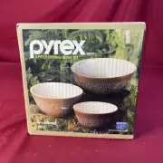 Vintage Pyrex (300-6) Nesting Mixing Bowl 3 Piece Set - Brand New Sealed!