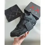 熱賣現貨 KAWS X AIR JORDANS 4 RETRO JD4 男款灰/白減震防滑中幫籃球鞋