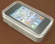 New Apple iPod Touch 4th Generation 32gb Black sealed box
