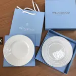 全新 英國經典 WEDGEWOOD INTAGLIO 純白深刻盤 (一對兩入) 免運