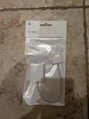 Apple Genuine A1368 VGA Adapter for iPad iPhone, iPod Touch New Sealed MC552ZM/B