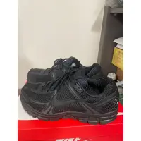 在飛比找蝦皮購物優惠-Nike Zoom Vomero5 us9