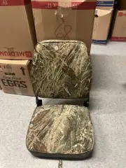 Springfield Marine Economy Folding Seat - Mossy Oak Break-Up