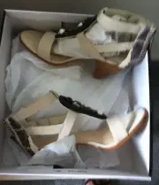 NINE WEST Off WHT GLADIATOR Upper Jewel SNKSKN Faux Wood Heel REESE W 7.5 NBX