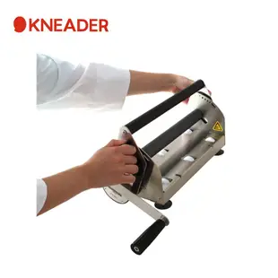 日本KNEADER 攜帶型可清洗丹麥起酥壓麵機 RS101