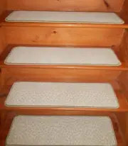 13 Step 9'' x 32'' + 1 Landing 29" x 32'' Tufted carpet Wool Stair Treads .