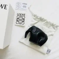 在飛比找蝦皮購物優惠-Loewe 經典大象零錢包 黑色 全新收藏品