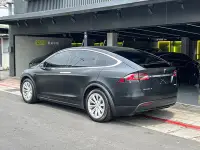 在飛比找Yahoo!奇摩拍賣優惠-【凱爾車業-民族店】2019.04 Tesla Model 