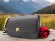 AUTH NWT $398 TORY BURCH Robinson Saffiano Leather Chain Wallet In Black NEW