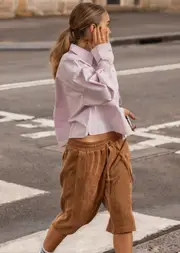 [Lorna Jane] Limited Edition Cord Flashdance 3/4 Shorts in Brown, Size - Small S Caramelised Sugar