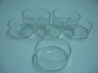 在飛比找Yahoo!奇摩拍賣優惠-蠟材館~蠟燭材料專賣:圓形蠟燭座 強化耐熱塑膠 透明殼 取代