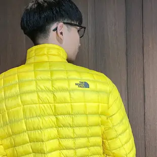 美國百分百【The North Face】立領外套 TNF 暖魔球 北臉 夾克 保暖防水防風 黃色 S號 AP90