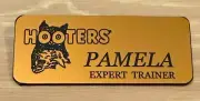 *RARE* PAMELA HOOTERS Uniform Collectible Pin Badge GOLD Expert Trainer NAME TAG