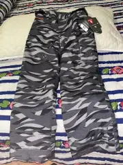 New With Tags Boys UNDER ARMOUR INFARED Snow Ski Winter Pants Y5M Youth Medium