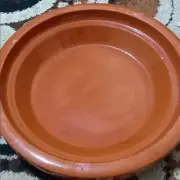 Tagine marocain traditionnel poterie fait à la main