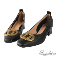 在飛比找momo購物網優惠-【SANDARU 山打努】跟鞋 方頭金屬釦飾壓紋中跟鞋(黑)