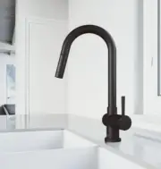 VIGO Gramercy Pull-Down Sprayer Kitchen Faucet in Matte Black *NEW*