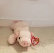 1993 Squealer Beanie Baby in Mint Condition with Tag Errors