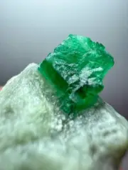 9.50-gram natural emerald crystal specimen from swat Pakistan