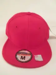 RED BASEBALL CAP - 6 PANEL FITTED - SIZE MEDIUM - BRAND NEW BY CITY HUNTER