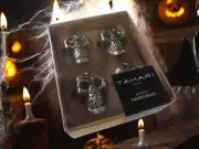 Tahari Set of Four Skeleton Skull Napkin Rings New In Box