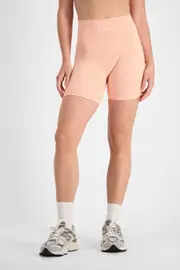 [Bonds] Bonds Women's Move Rib Seamless Midi Short in Peach Tea Size: 2XL 2XL Peach Tea