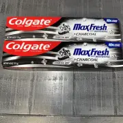 Colgate MaxFresh Charcoal Mint Whitening Toothpaste Freshens Breath 4.0 oz 2pk