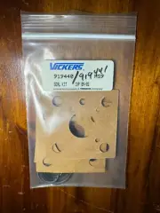 NEW OLD STOCK VICKERS EATON SEAL KIT 919440/919441