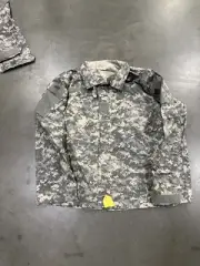 NWT US Army Digital Camo ACU Shirt Jacket Size Large Long Coat Army Combat