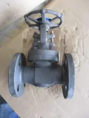 VOGT 1-1/2" IRON GATE VALVE, #68901J NEW