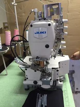 JUKI MF7200 細筒型 三本車 繃縫 工業用 縫紉機 自動切線 直驅馬達 新輝針車有限公司