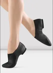 NIB Bloch Super Slip On Jazz Dance Shoes Black Women’s, Size 11
