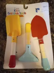 Kids 3 Piece Garden Tool Set Shovel Rake And Spade