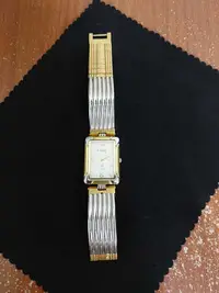 在飛比找Yahoo!奇摩拍賣優惠-德國 Caesar 18K 鍍金 晶鑽 古著 腕錶 手錶