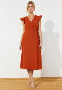 在飛比找ZALORA購物網優惠-Wrap Midi Dress