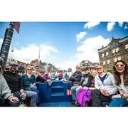 Save 20.01%! Amsterdam Canal Cruise with Live guide & Two drinks - Central St.