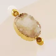 White Agate Bead Stretchy Bracelet with Agate Pendant & Brass Beads 8"