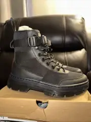 Dr. Martens Combs Tech Unisex Women 8 And Men’s 7 New In The Box