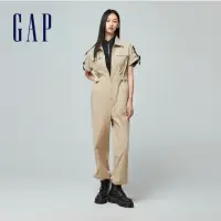 在飛比找momo購物網優惠-【GAP】女裝 工裝翻領短袖連身褲-卡其色(477876)