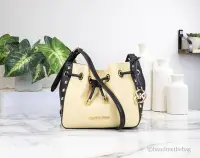 在飛比找Yahoo!奇摩拍賣優惠-Michael Kors Phoebe Bucket Cro